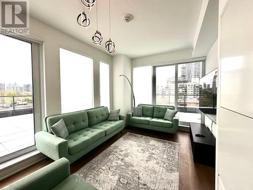512 - 319 Jarvis Street, Toronto, ON - Indoor Photo Showing Living Room