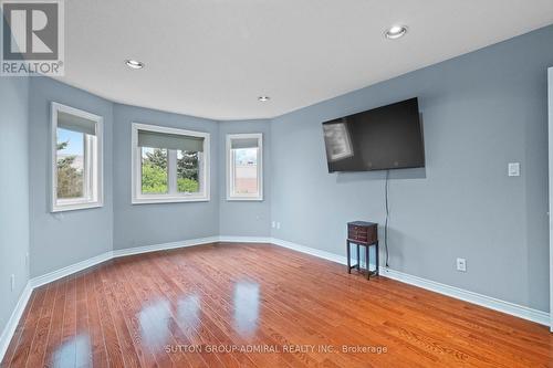 33 Katerina Avenue, Vaughan, ON - Indoor Photo Showing Other Room