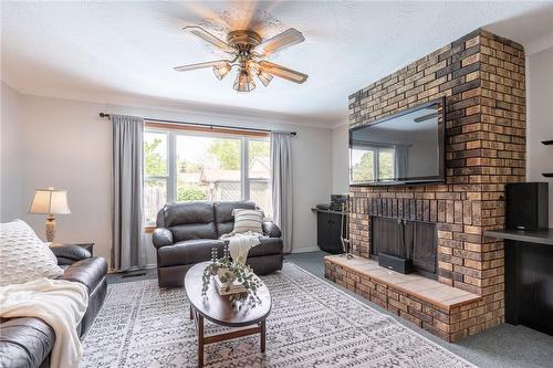 9 Vanderwood Court, Stoney Creek, ON - Indoor Photo Showing Living Room With Fireplace