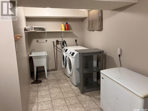 133 Dalhousie Crescent, Saskatoon, SK - Indoor Photo Showing Laundry Room