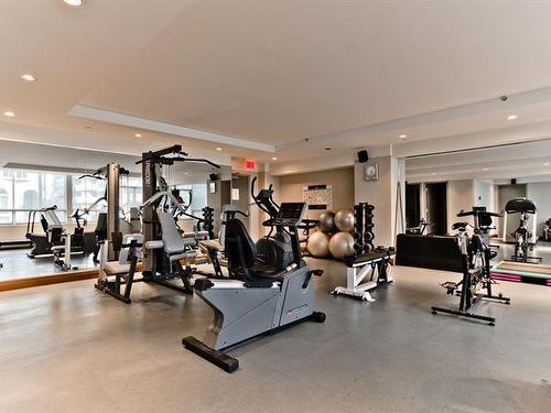 Exercise room - 605-1545 Av. Du Docteur-Penfield, Montréal (Ville-Marie), QC - Indoor Photo Showing Gym Room