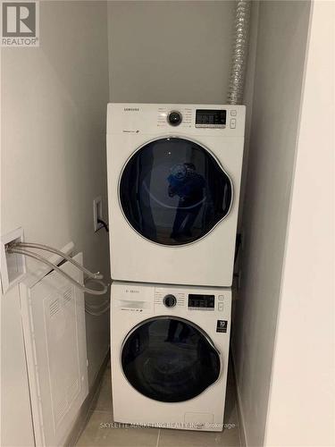 404 - 50 Power Street, Toronto, ON - Indoor Photo Showing Laundry Room
