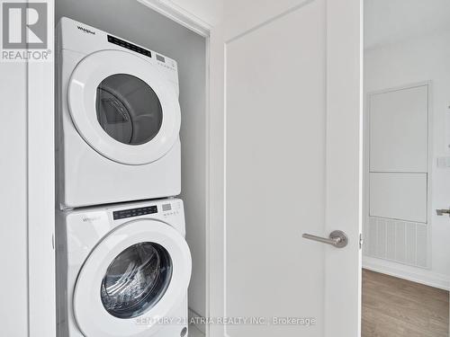 605 - 286 Main Street, Toronto, ON - Indoor Photo Showing Laundry Room