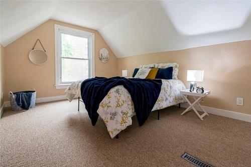 189 Stinson Street, Hamilton, ON - Indoor Photo Showing Bedroom