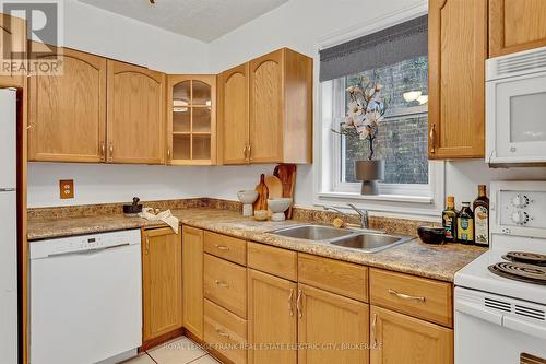 449 Rogers Street, Peterborough, ON - Indoor Photo Showing Kitchen With Double Sink