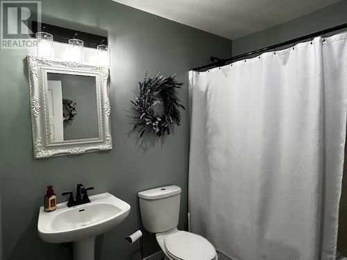1482 Maple Crescent, Vanderhoof, BC - Indoor Photo Showing Bathroom