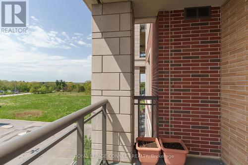 521 - 25 Baker Hill Boulevard, Whitchurch-Stouffville, ON - Outdoor With Exterior