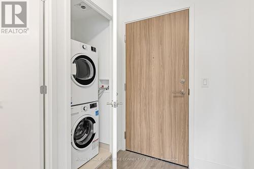 324 - 3100 Keele Street, Toronto, ON - Indoor Photo Showing Laundry Room