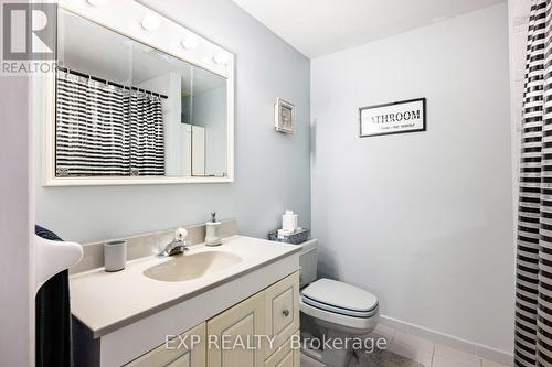 10 Ruth Avenue, Brampton, ON - Indoor Photo Showing Bathroom