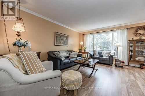 1503 Kenilworth Crescent, Oakville, ON - Indoor Photo Showing Living Room With Fireplace
