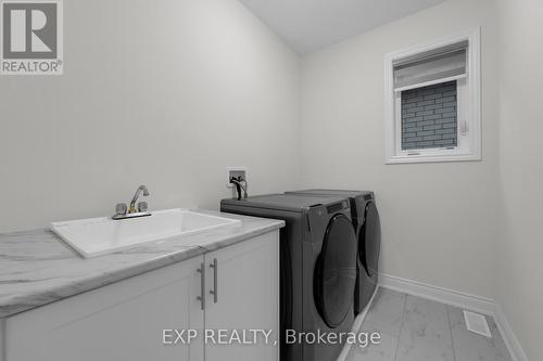 16 Vincena Road, Caledon, ON - Indoor Photo Showing Laundry Room