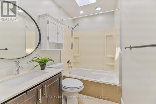 573 Exbury Crescent, Mississauga, ON - Indoor Photo Showing Bathroom