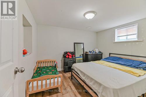 573 Exbury Crescent, Mississauga, ON - Indoor Photo Showing Bedroom