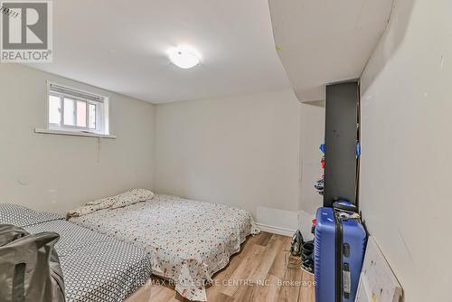 573 Exbury Crescent, Mississauga, ON - Indoor Photo Showing Bedroom