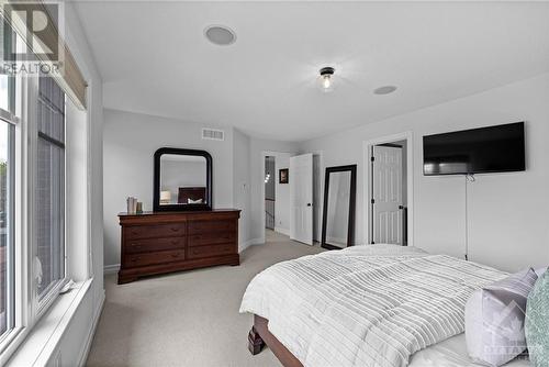 226 Horseshoe Crescent, Ottawa, ON - Indoor Photo Showing Bedroom