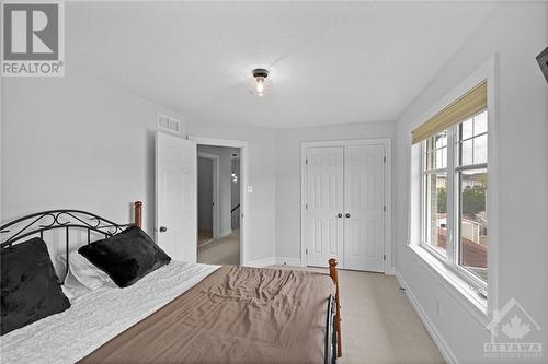 226 Horseshoe Crescent, Ottawa, ON - Indoor Photo Showing Bedroom