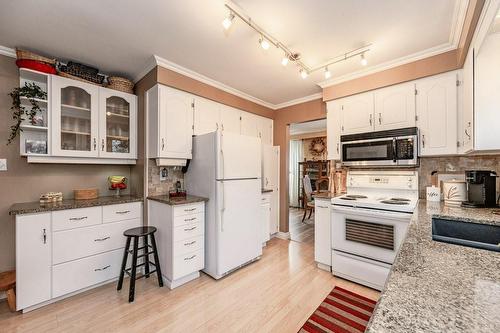 1503 Kenilworth Crescent, Oakville, ON - Indoor Photo Showing Kitchen