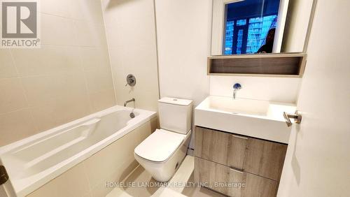 1510 - 5 Soudan Avenue, Toronto, ON - Indoor Photo Showing Bathroom