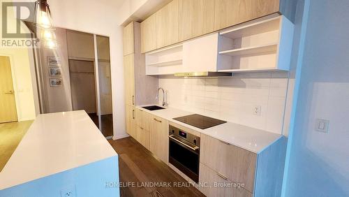 1510 - 5 Soudan Avenue, Toronto, ON - Indoor Photo Showing Kitchen With Upgraded Kitchen