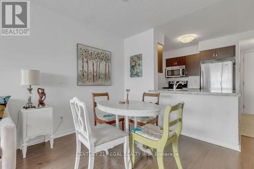 810 - 61 Heintzman Street, Toronto, ON - Indoor Photo Showing Dining Room