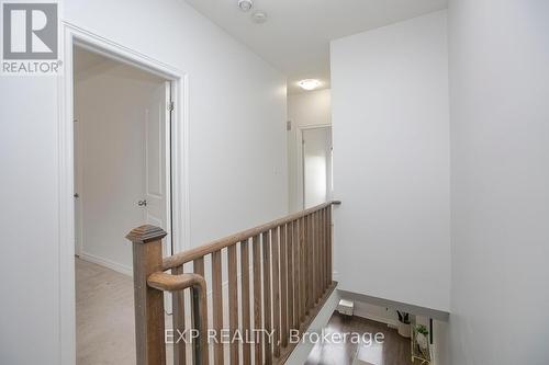 96 Fruitvale Circle, Brampton, ON - Indoor Photo Showing Other Room