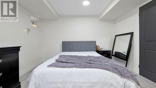 252 Morden Drive, Shelburne, ON - Indoor Photo Showing Bedroom