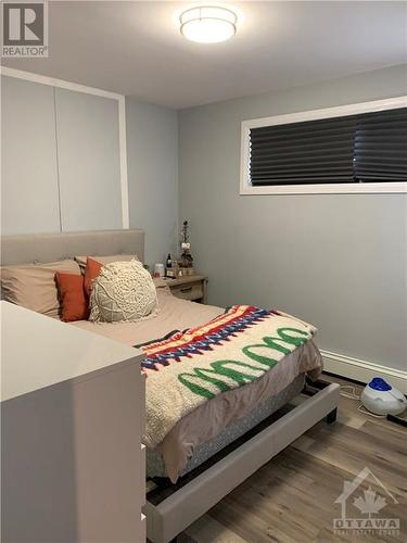 30 Fringewood Drive, Stittsville, ON - Indoor Photo Showing Bedroom