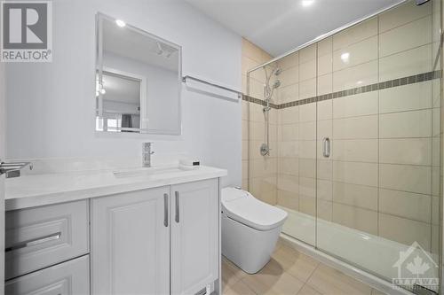 40 Nepean Street Unit#1807, Ottawa, ON - Indoor Photo Showing Bathroom