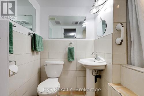 Th4 - 34 Yorkminster Road, Toronto, ON - Indoor Photo Showing Bathroom