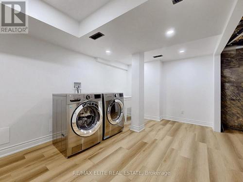 9370 Kennedy Road, Markham, ON - Indoor Photo Showing Laundry Room