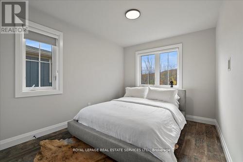 218 Yellow Birch Crescent, Blue Mountains, ON - Indoor Photo Showing Bedroom