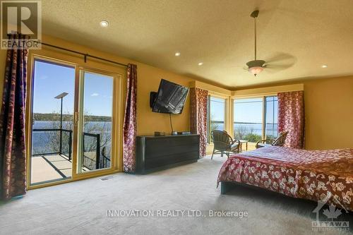 325 Berry Side Road, Ottawa, ON - Indoor Photo Showing Bedroom