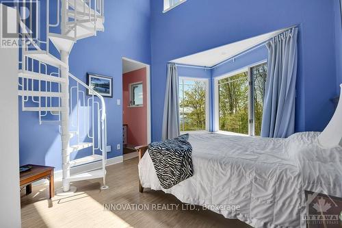 325 Berry Side Road, Ottawa, ON - Indoor Photo Showing Bedroom