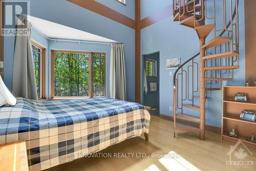 325 Berry Side Road, Ottawa, ON - Indoor Photo Showing Bedroom