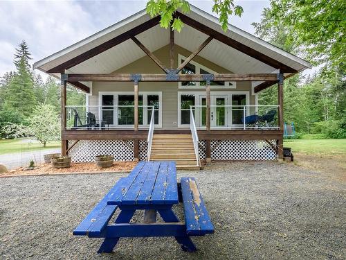9516 Doyle Rd, Black Creek, BC - Outdoor With Deck Patio Veranda