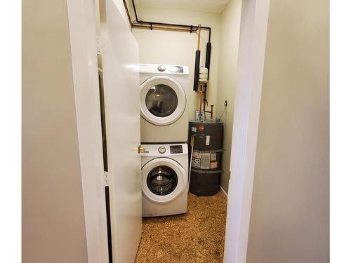 311-829 Goldstream Ave, Langford, BC - Indoor Photo Showing Laundry Room