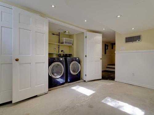 Laundry room - 27 Cours Laurier, Beaconsfield, QC - Indoor Photo Showing Other Room