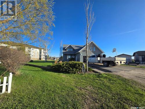 108 Lundy Place, Stoughton, SK - Outdoor