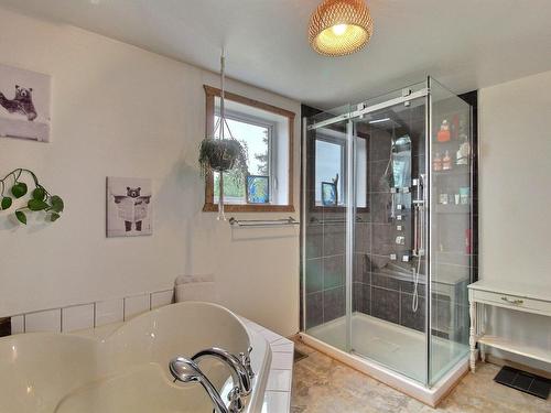 Bathroom - 105 Rg Des Montagnes, La Corne, QC - Indoor Photo Showing Bathroom