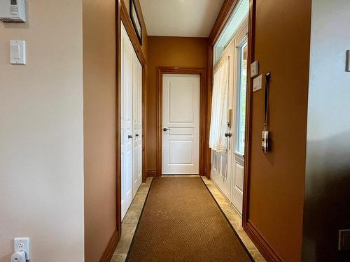 Hall - 1602 Ch. Du Golf, Mont-Tremblant, QC 