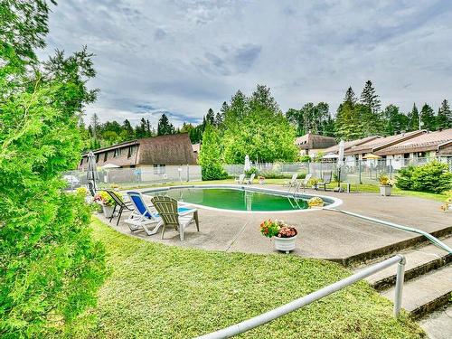 Piscine - 214 Rue Desjardins, Sainte-Agathe-Des-Monts, QC - Outdoor