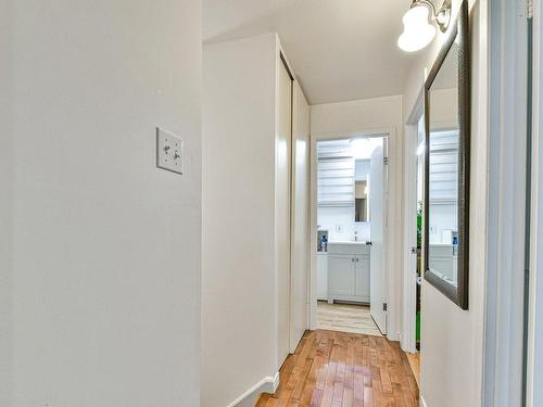 Corridor - 214 Rue Desjardins, Sainte-Agathe-Des-Monts, QC - Indoor Photo Showing Other Room