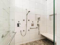 Ensuite bathroom - 