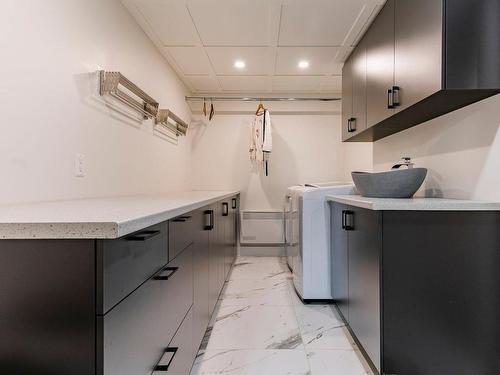 Salle de lavage - 1067 Route Marie-Victorin, Verchères, QC - Indoor Photo Showing Laundry Room