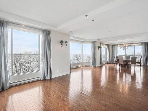 Overall view - 606-200 Av. Des Sommets, Montréal (Verdun/Île-Des-Soeurs), QC - Indoor Photo Showing Living Room