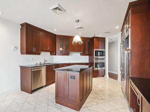 Kitchen - 606-200 Av. Des Sommets, Montréal (Verdun/Île-Des-Soeurs), QC - Indoor Photo Showing Kitchen