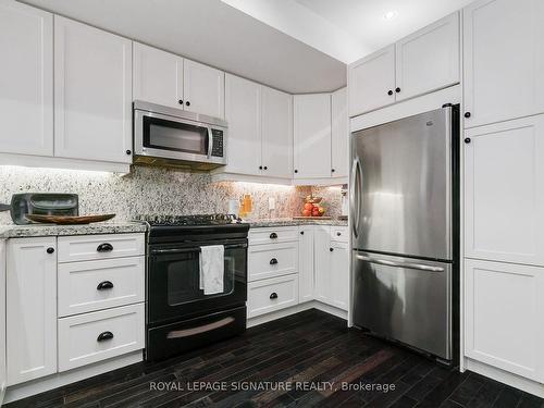 81 1/2 Boultbee Ave, Toronto, ON - Indoor Photo Showing Kitchen