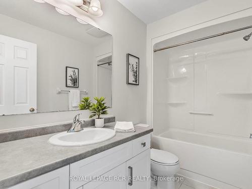 75 Winterton Crt, Orangeville, ON - Indoor Photo Showing Bathroom
