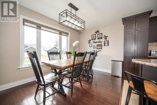 1020 Beatty Crescent, Deep River, ON - Indoor Photo Showing Dining Room