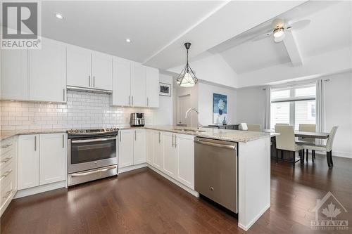 204 Mullin Private Unit#2, Ottawa, ON - Indoor Photo Showing Kitchen With Upgraded Kitchen